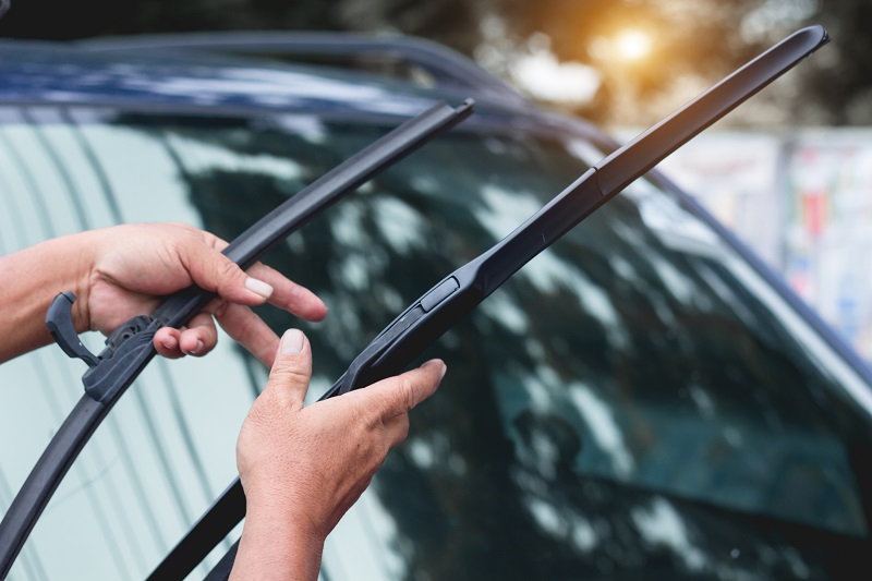 Monsoon Car Care 5 Important Tips for Windshield Wipers of Your Car · Carfit