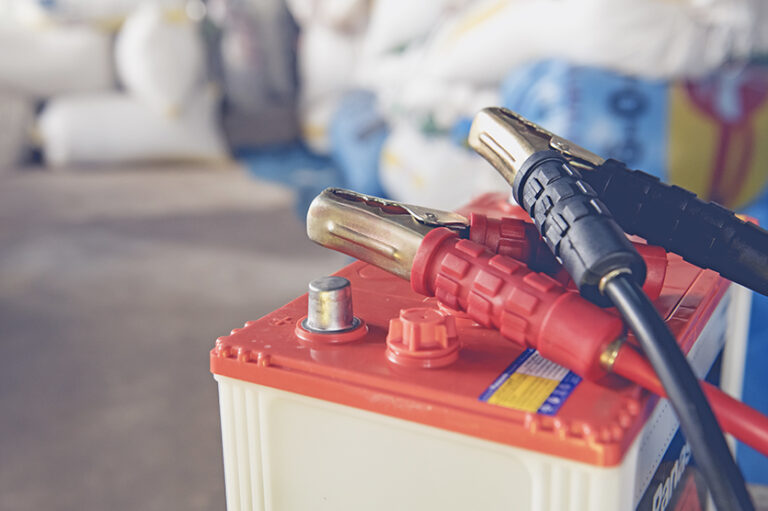 How can I find reliable car battery dealers near me?